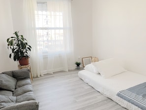 3 chambres, fer et planche à repasser, Wi-Fi, draps fournis