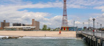 Sunny Modern 3-Bedroom Duplex w/ Outdoor Garden 2 Blocks From Coney Island Beach