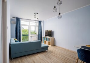 TV - Krasińskiego Homely Apartment (Warszawa)