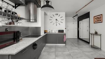 Fridge, microwave, stovetop