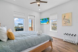 4 bedrooms, iron/ironing board, internet