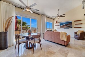 Smart TV, video library