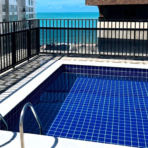 Outdoor pool - Apartment with swimming pool, 120m from the beach, Ponta Verde - Maceió / Alagoas (Ponta Verde Maceió)