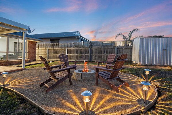 Terrace/patio - Family & Pet-Friendly Retreat w/Spa, Near Hobart (Sorell)