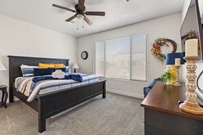5 habitaciones, tabla de planchar con plancha y cuna de viaje 
