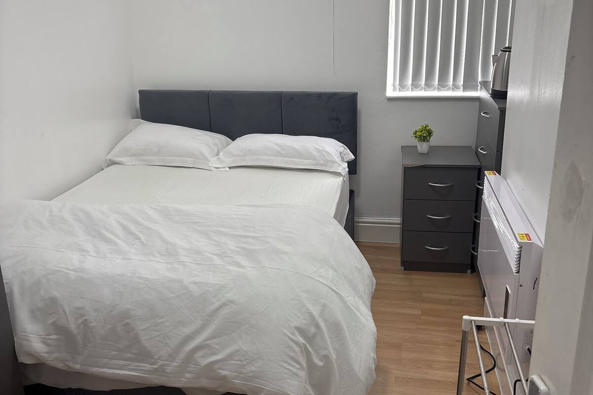 Double Room | In-room safe, blackout drapes, soundproofing
