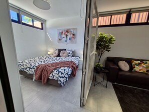 4 bedrooms, travel cot, free WiFi, bed sheets