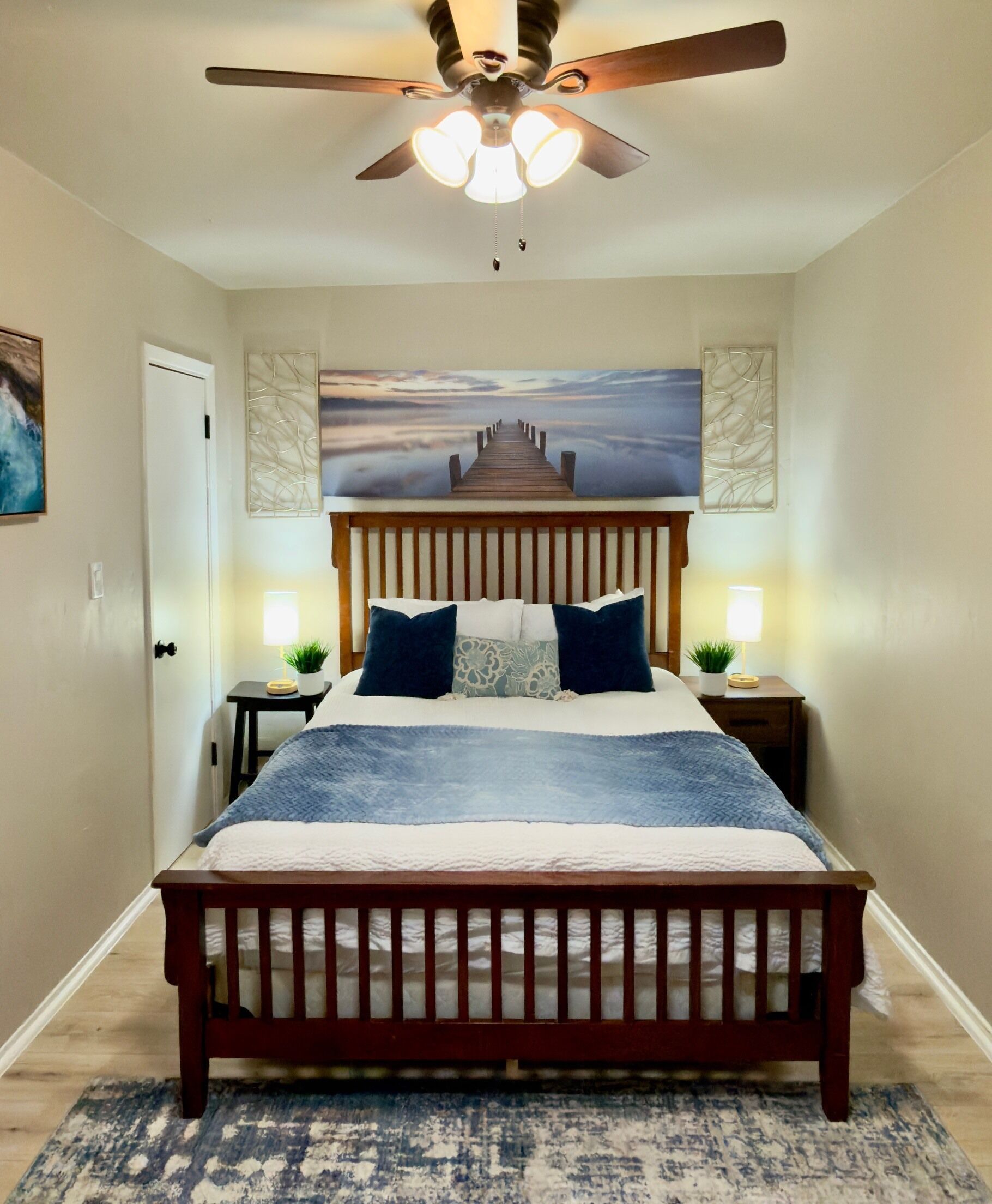 2 bedrooms, desk, iron/ironing board, travel cot