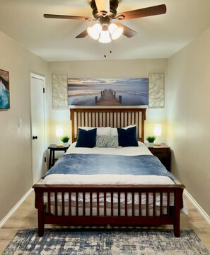 2 bedrooms, desk, iron/ironing board, travel cot