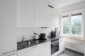 Fridge, microwave, oven, stovetop