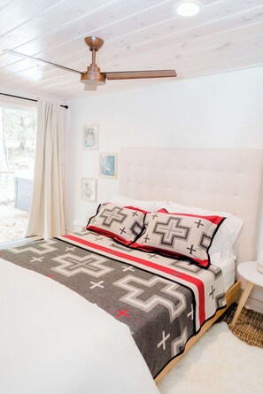 3 Schlafzimmer, Reisekinderbett, kostenloses WLAN, Bettwäsche