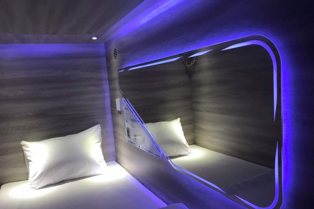 Brain Sleep Cabin Lower Bed (Men Only) Non Smoking