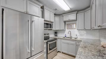 Fridge, microwave, oven, coffee/tea maker