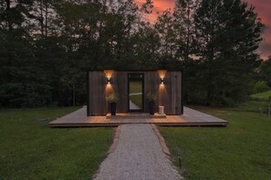 Luxe huisje, 1 queensize bed, uitzicht op rivier | Gratis wifi