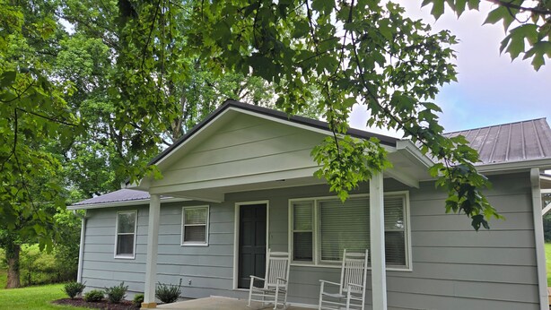 Exterior - Sunset Acres
Newly renovated  2 bedroom and 1 bath in Cookeville,TN (Cookeville)