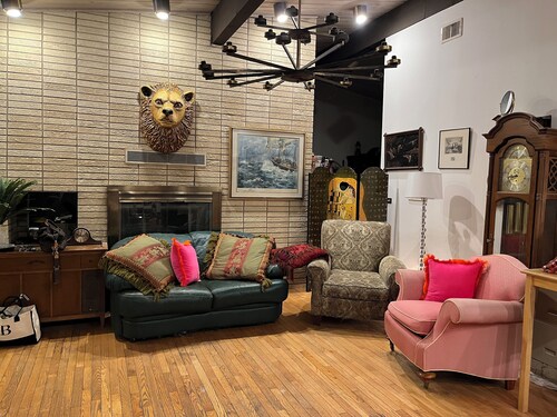 Charming 3-bedroom house in Pleasant Hinsdale with WiFi