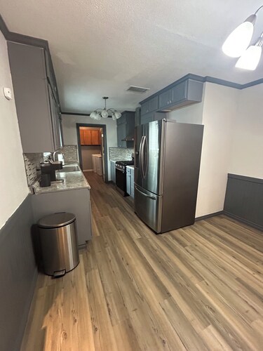 Desert Oasis w/ Heated Pool, Fire Pit & Family Fun