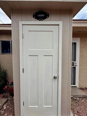 Exterior detail - Casita – Cozy & Relaxing Studio near Downtown, UTEP & Fort Bliss (El Paso)