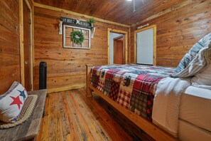 3 bedrooms, WiFi, bed sheets