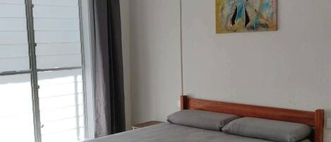 Escritorio y wifi gratis