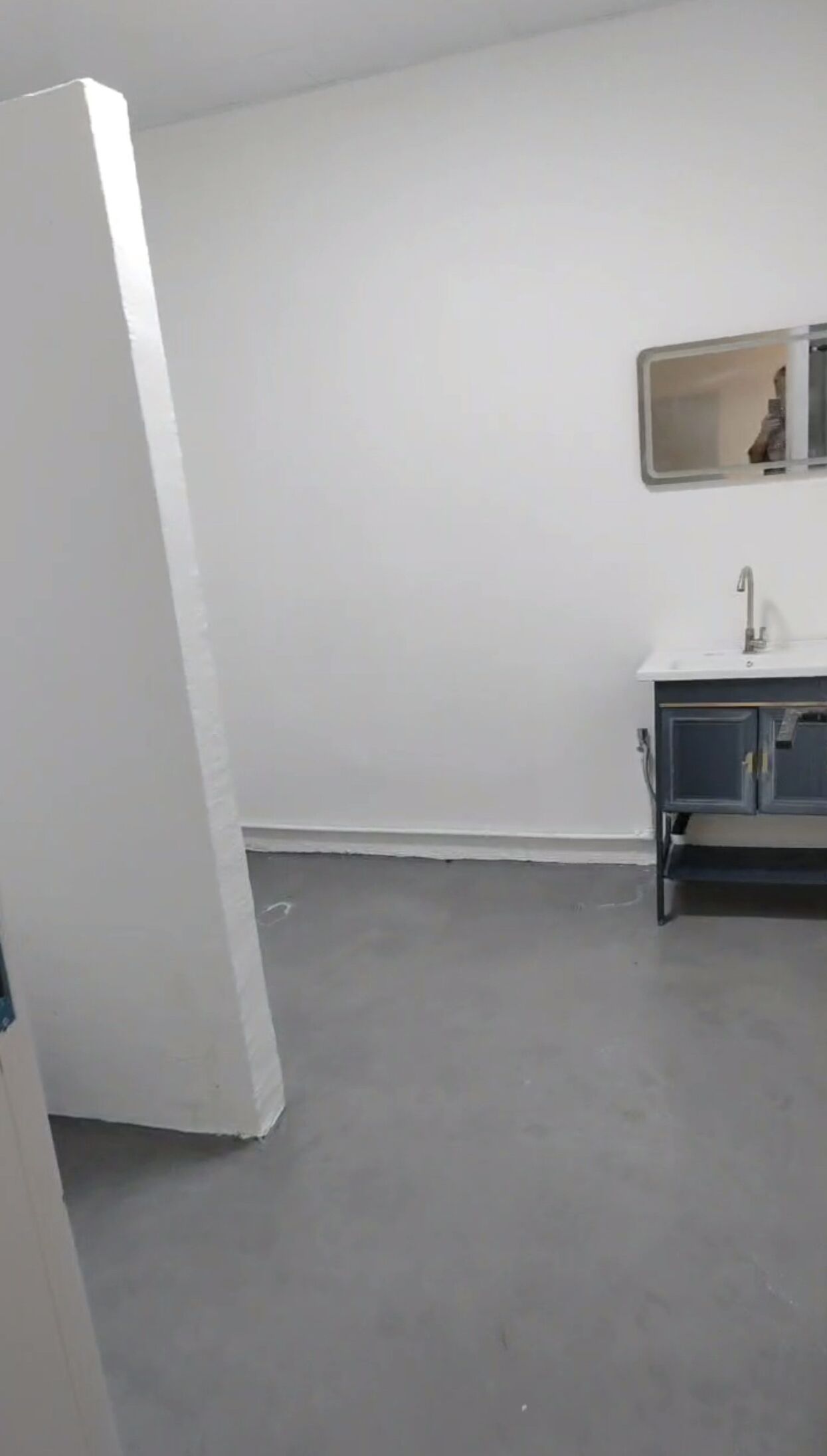 Towels, toilet paper