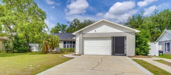 Charming 3-bedroom house in Spring Hill with WiFi, AC
