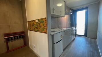 Microwave, oven, stovetop