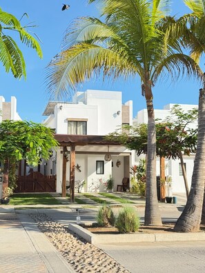 Premium bedding, down duvets, individually decorated - Palmilla Sunscape By GEstores (Mazatlán)