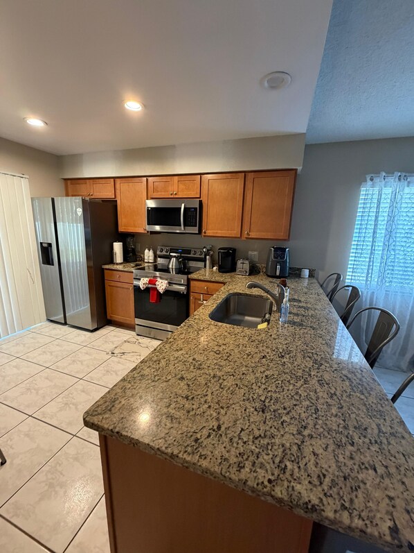 Microwave, oven, stovetop, dishwasher