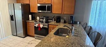 Maxx Maximum Comfort LLC, 2-Bedrooms, 1 Bathroom