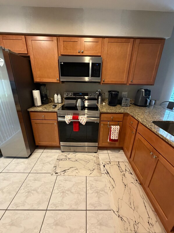 Microwave, oven, stovetop, dishwasher