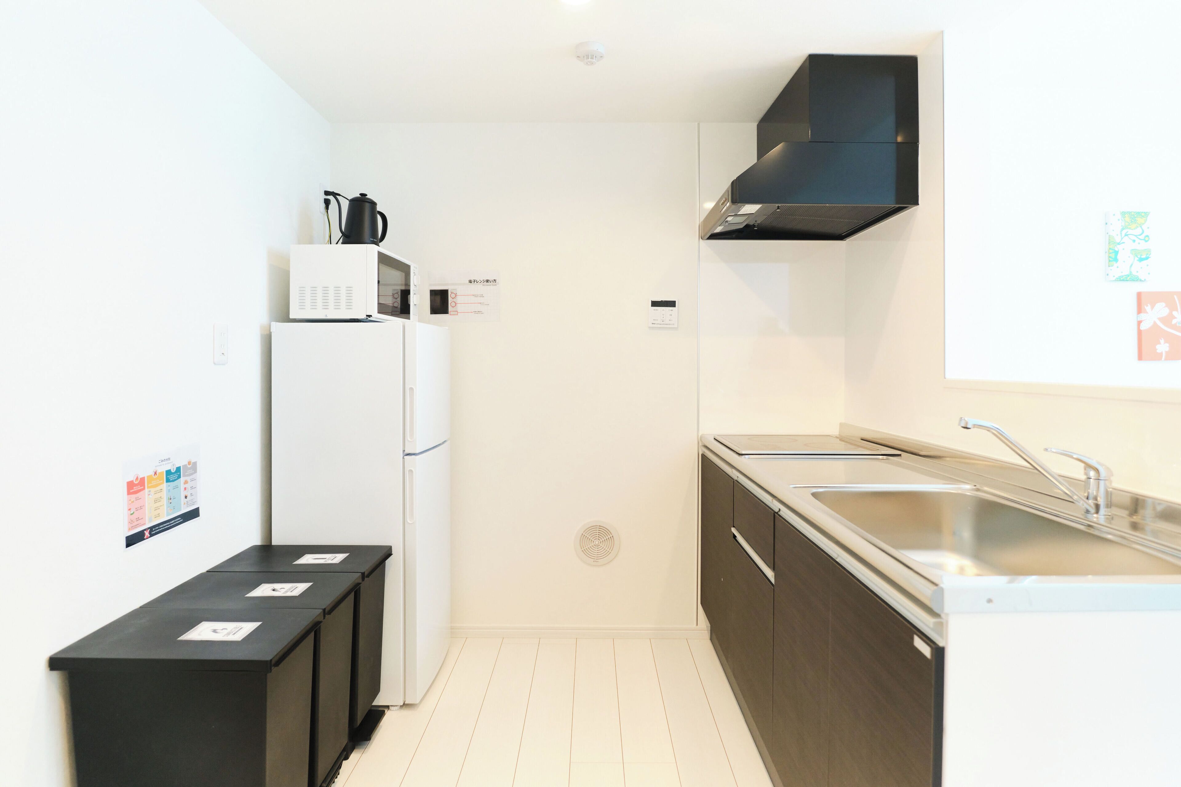 Apartment, Non Smoking (C(4p)) | Dapur peribadi | Peti sejuk, ketuhar gelombang mikro, dapur, cerek elektrik 