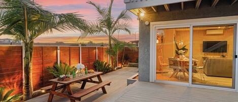 Apartment (2 Bedrooms) | Front of property