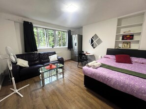 3 habitaciones, wifi, ropa de cama y acceso para silla de ruedas 