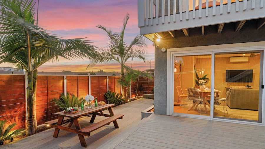 Modern San Clemente Duplex 2 Units w/ Ocean Views, Walk to Trestles Beach
