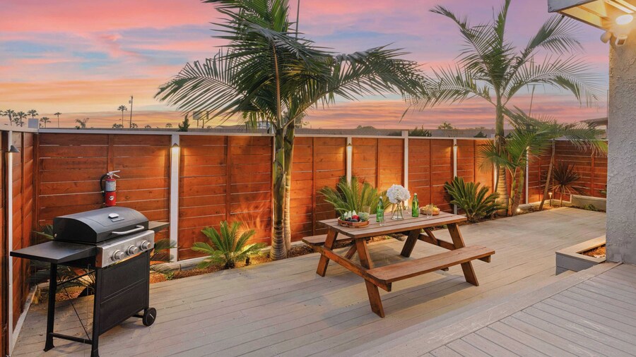 Modern San Clemente Duplex 2 Units w/ Ocean Views, Walk to Trestles Beach