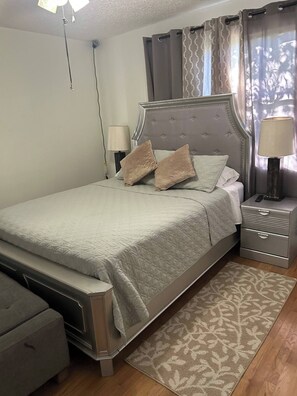 3 bedrooms, iron/ironing board, WiFi - Apartamento con buen confort (Jacksonville)