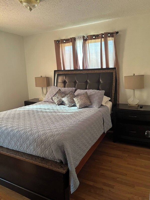 3 chambres, fer et planche à repasser, Wi-Fi