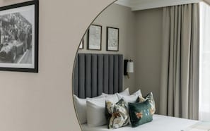 3 chambres, fer et planche à repasser, Wi-Fi, draps fournis