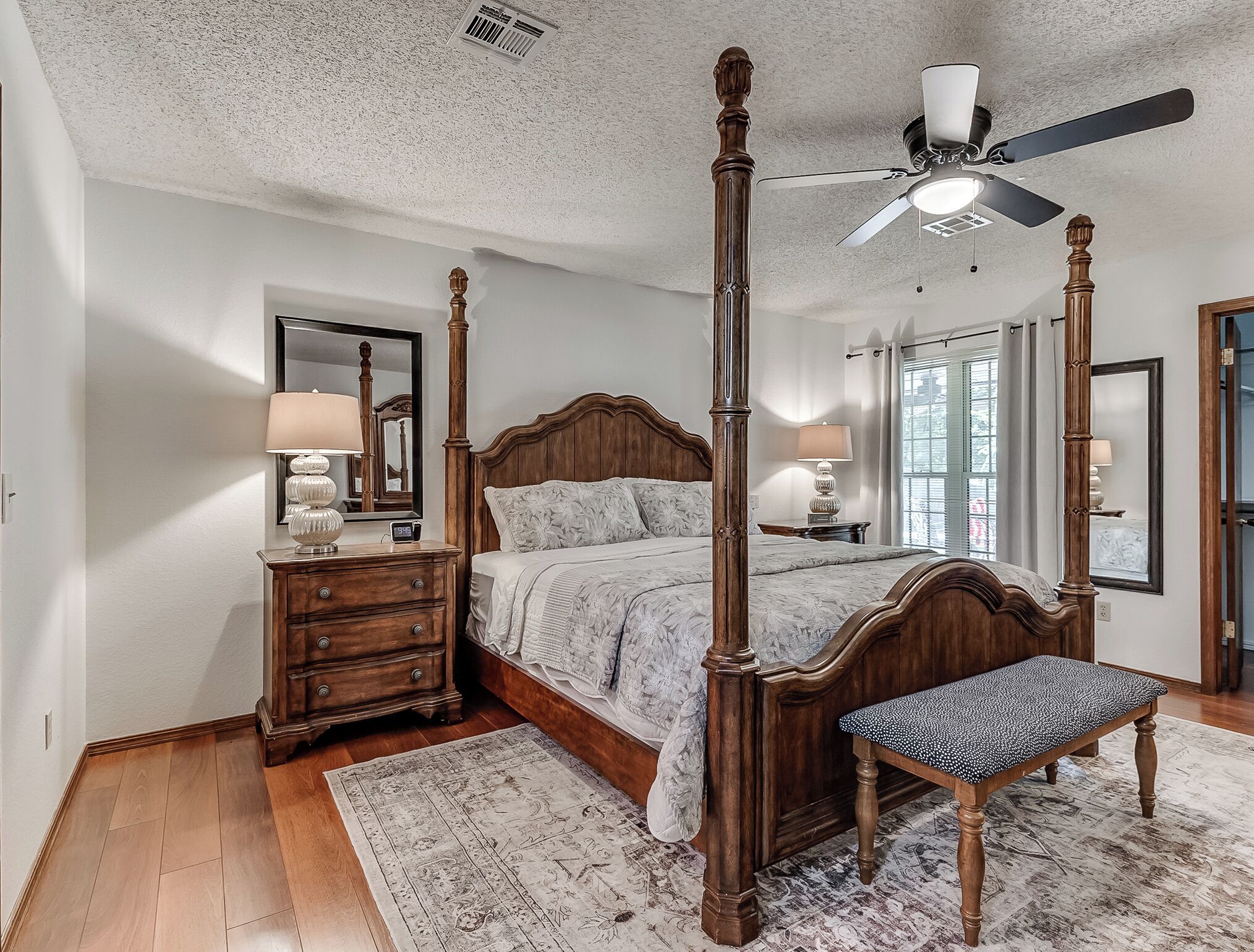 2 bedrooms, desk, iron/ironing board, free WiFi