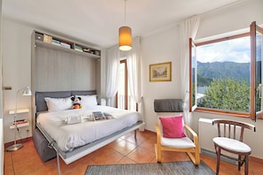 2 dormitorios, tabla de planchar con plancha, wifi gratis y ropa de cama