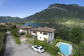 Esterni