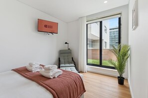 Acceso a internet y ropa de cama