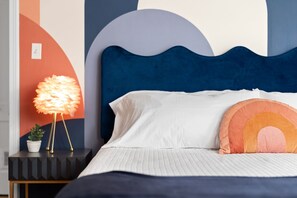 Iron/ironing board, free WiFi