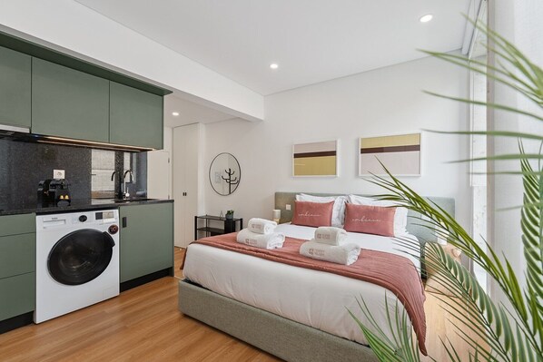 Internet, bed sheets