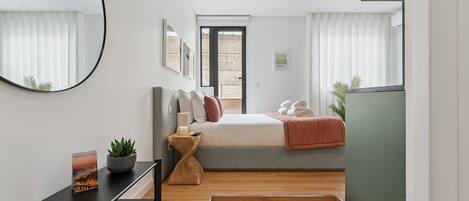 خدمة الإنترنت وملاءات أسرّة