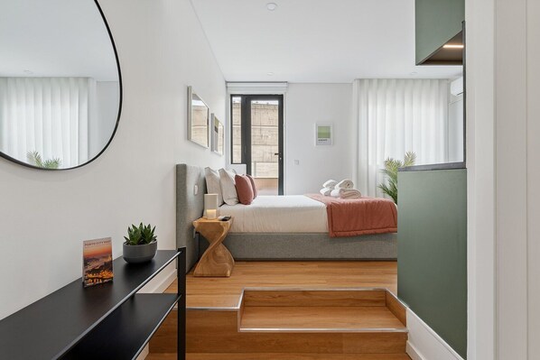 Internet, bed sheets