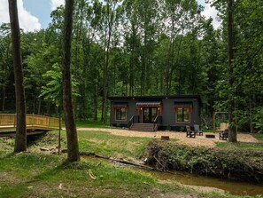 Exterior - Luxe Studio - Luxe Studio (Millersburg)