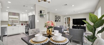 Elegant 4 Bedroom Home,Near NRG Stadium/MDcenter/Patio/FreeParking/DownTown HTX!