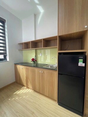 Standard-Doppelzimmer, 1 Doppelbett, Stadtblick | Schreibtisch, schallisolierte Zimmer, Bügeleisen/Bügelbrett